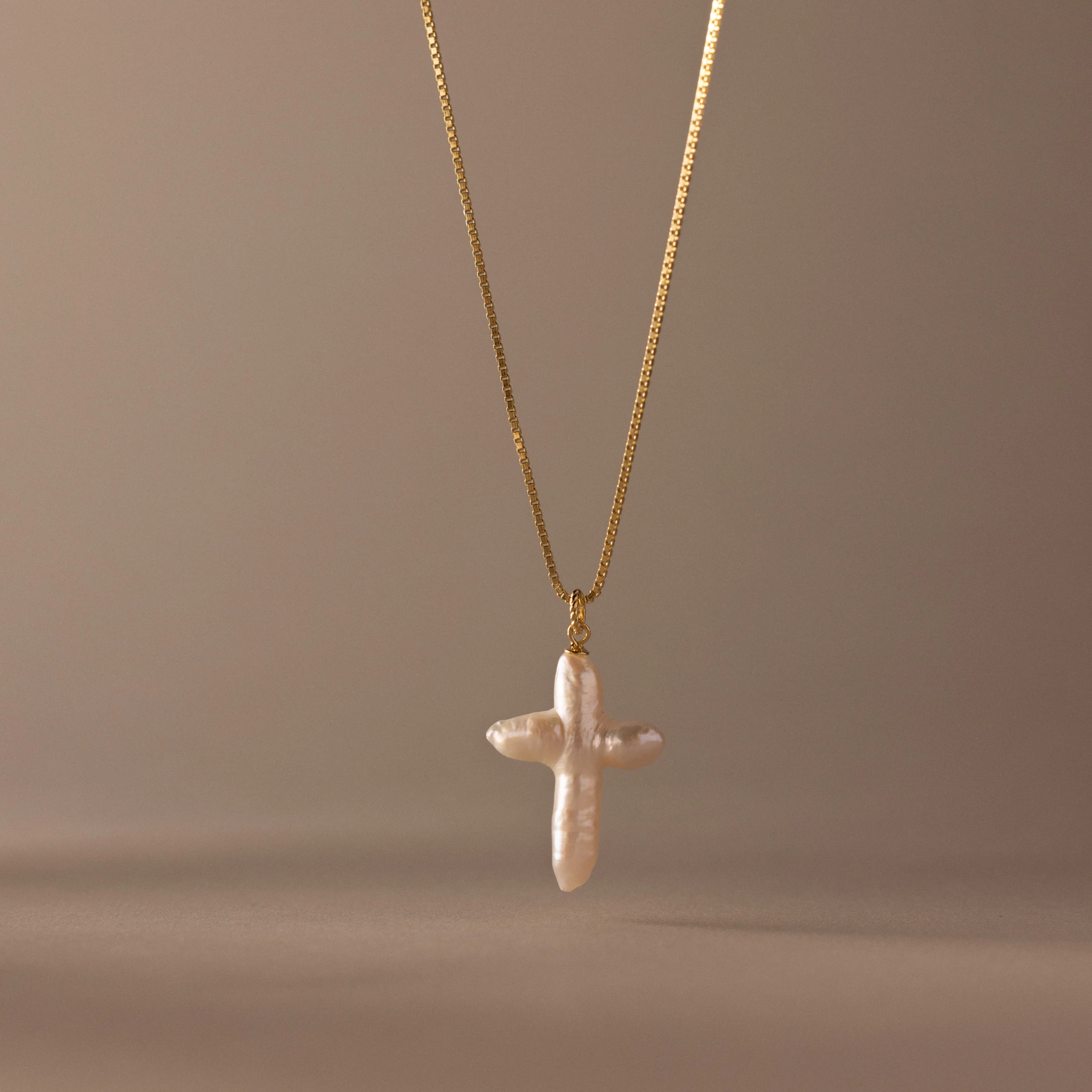 Baroque Pearl Cross Necklace in 18K Gold