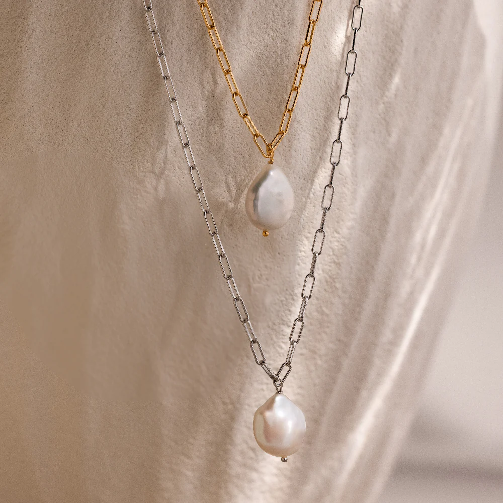 Baroque Pearl Necklace in Silver - Image 6