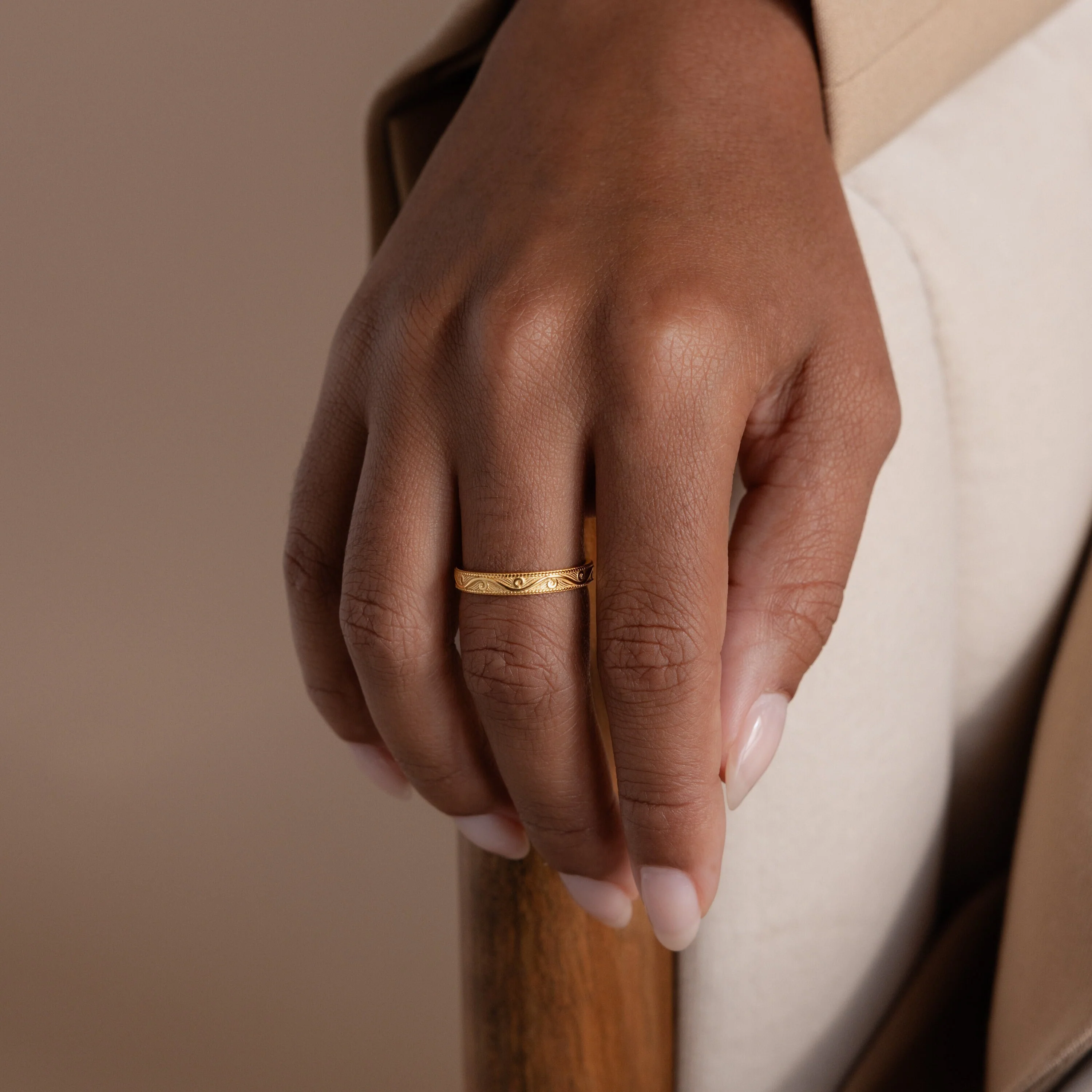 Filigree Ring in 18K Gold - Image 4