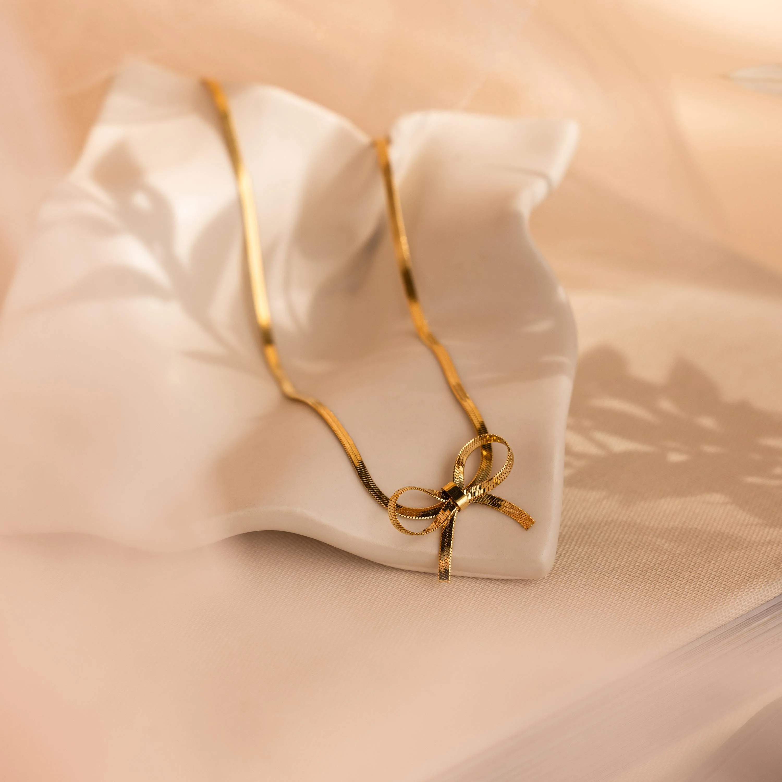 Herringbone Bow Necklace in 18K Gold - Image 4