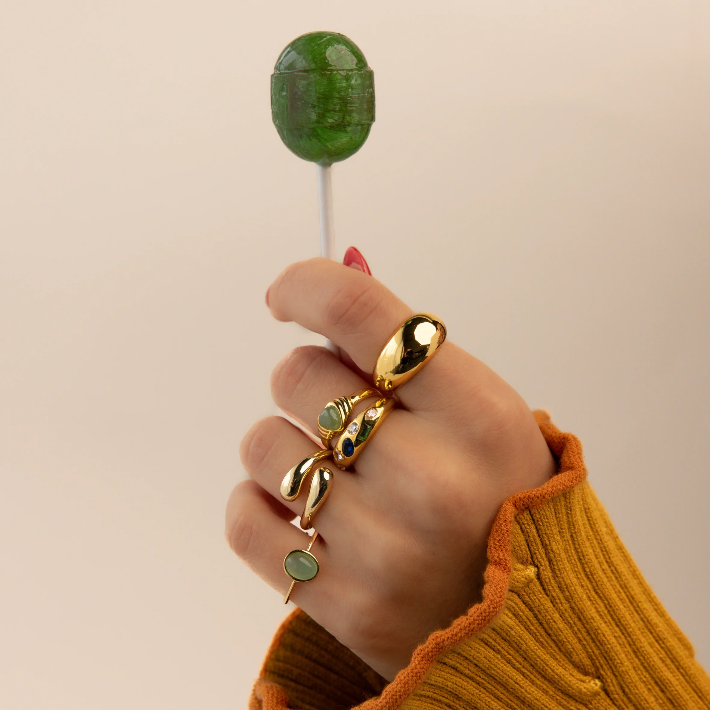 Jade Heart Signet Ring - Image 8