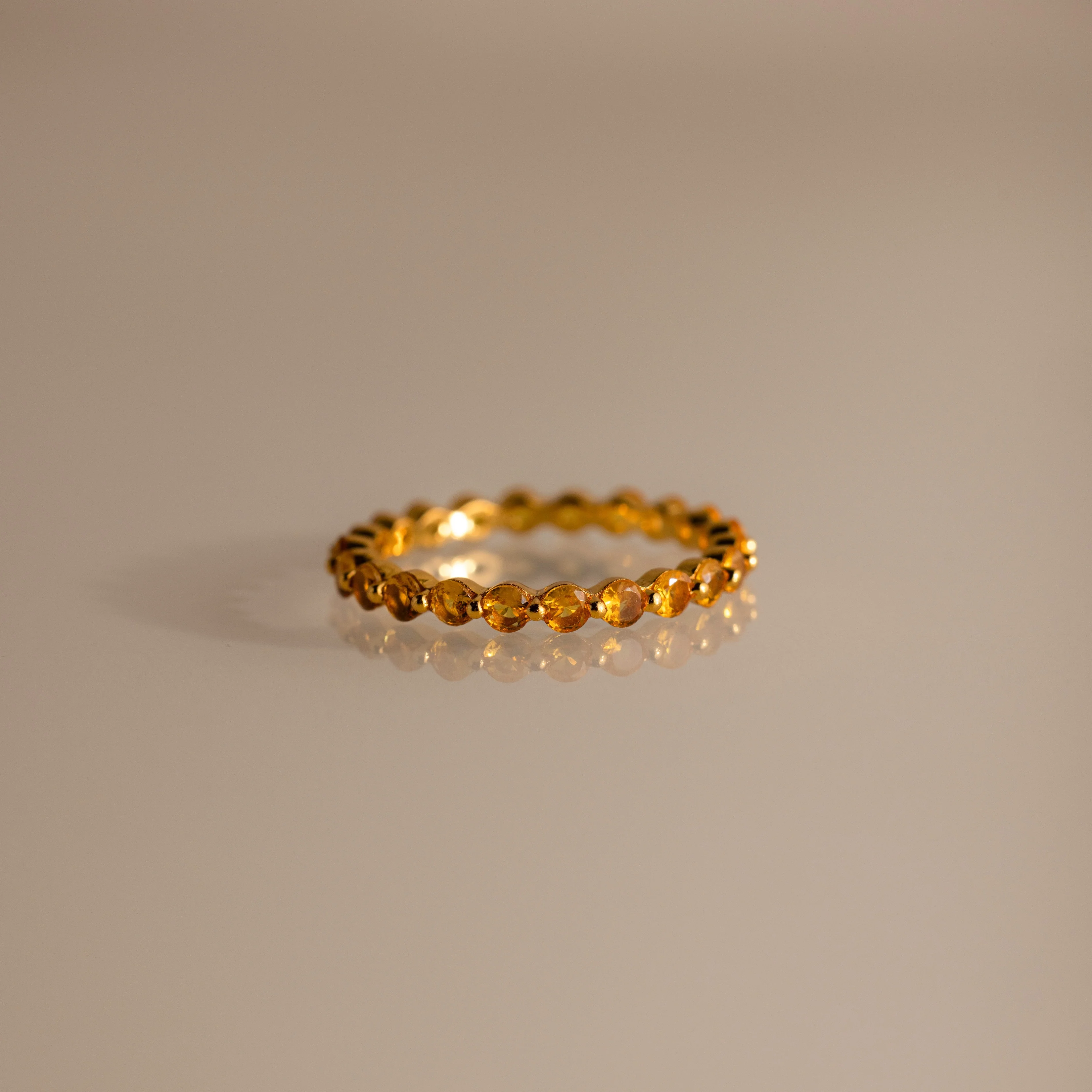 Lace Eternity Peridot Ring