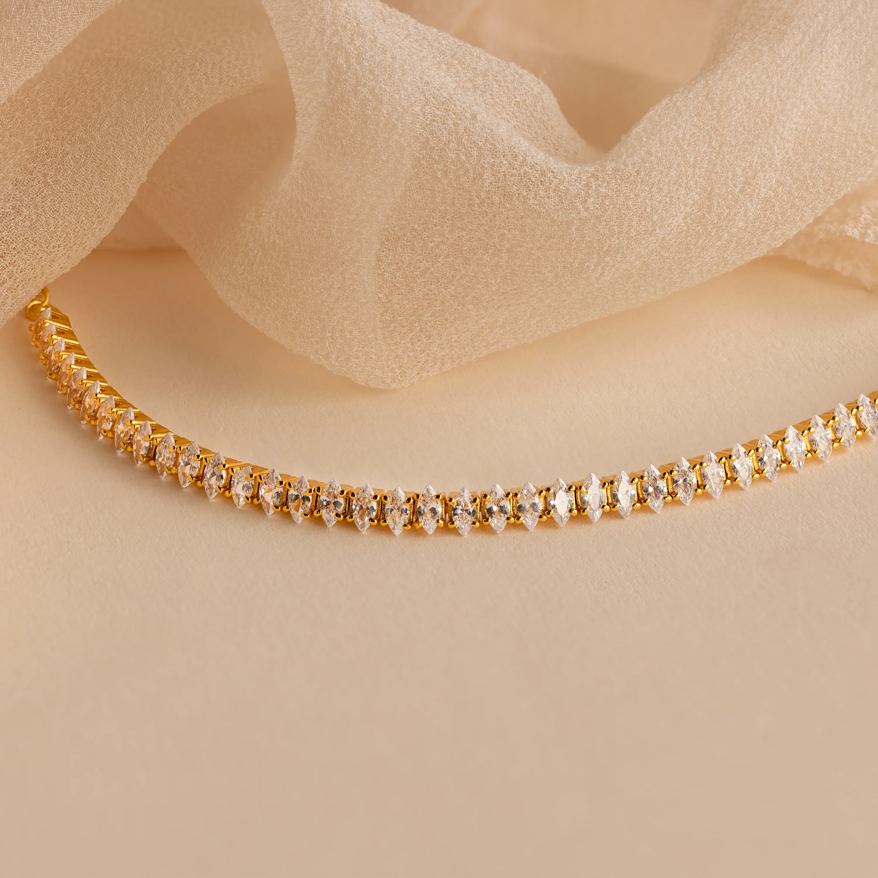 Marquise Diamond Tennis Bracelet in 18K Gold - Image 5