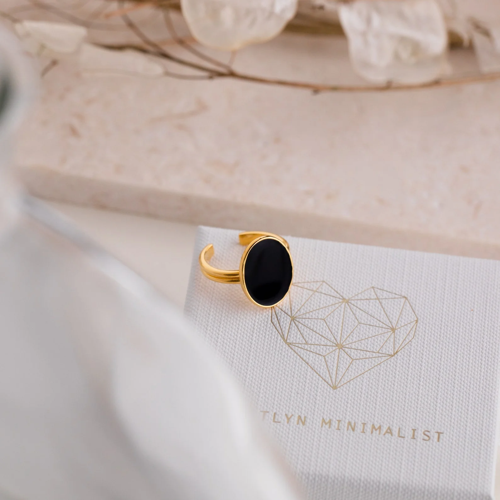 Midnight Hour Onyx Ring in 18K Gold - Image 7