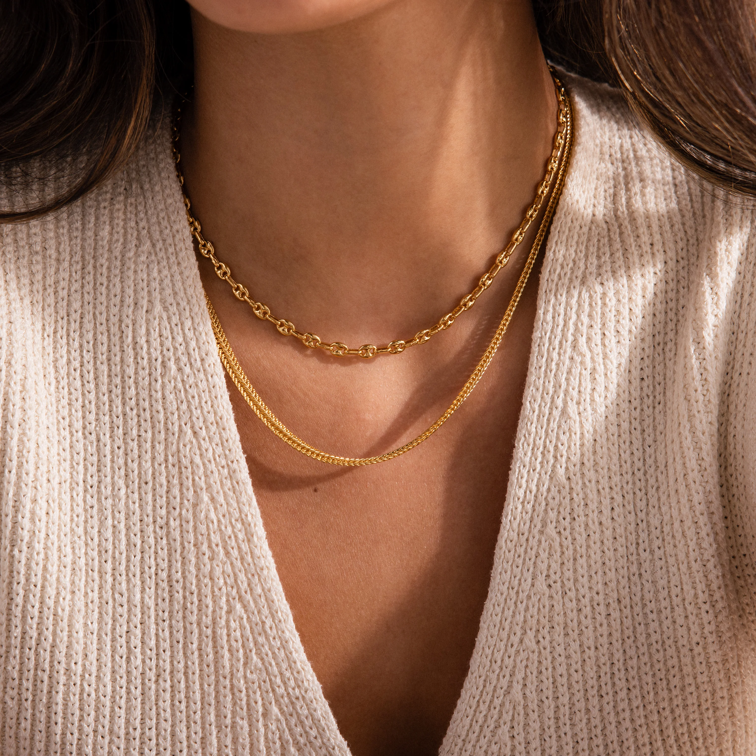 Mini Mariner Chain Necklace in 18K Gold - Image 4