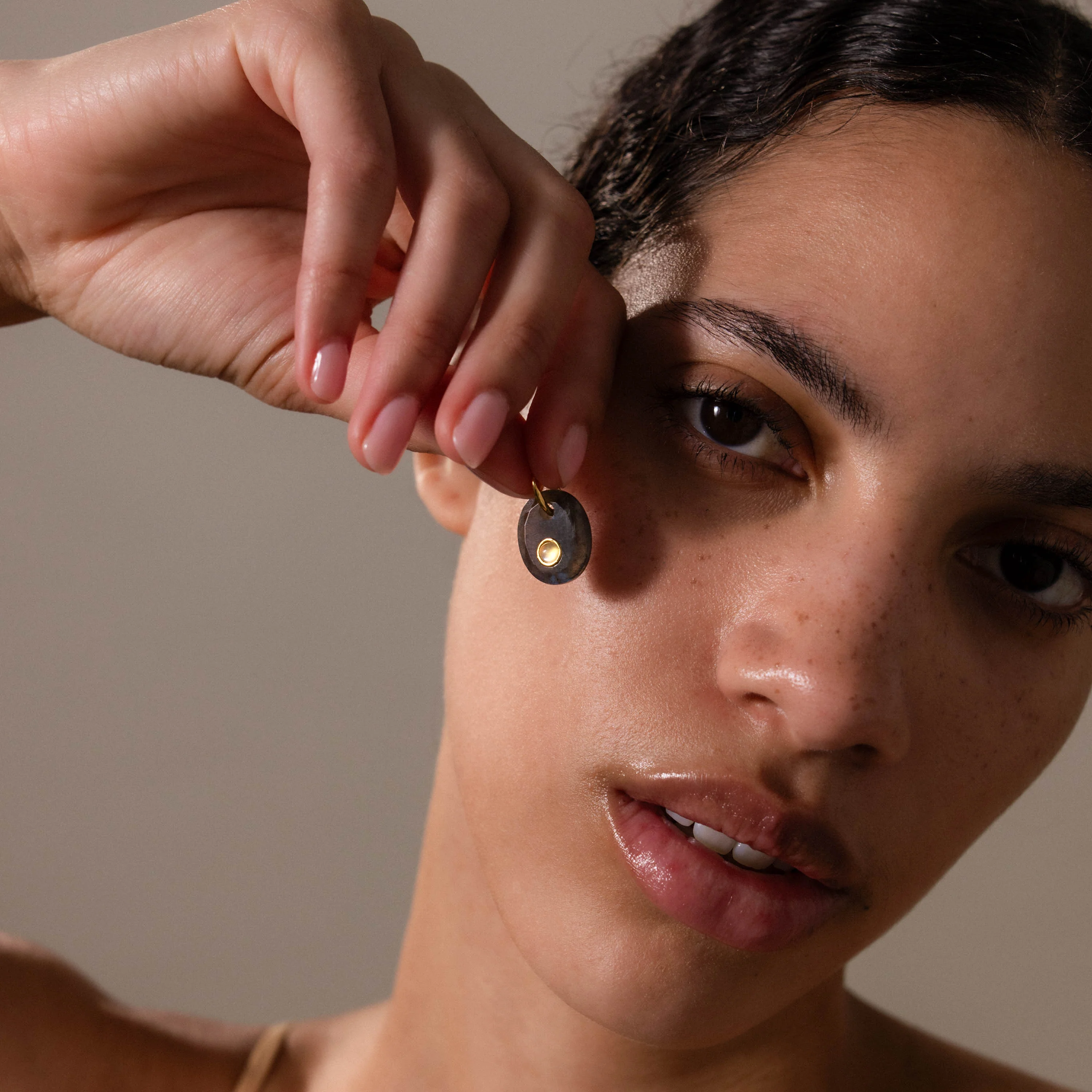 Moonstone Labradorite Charm in 18K Gold - Image 6