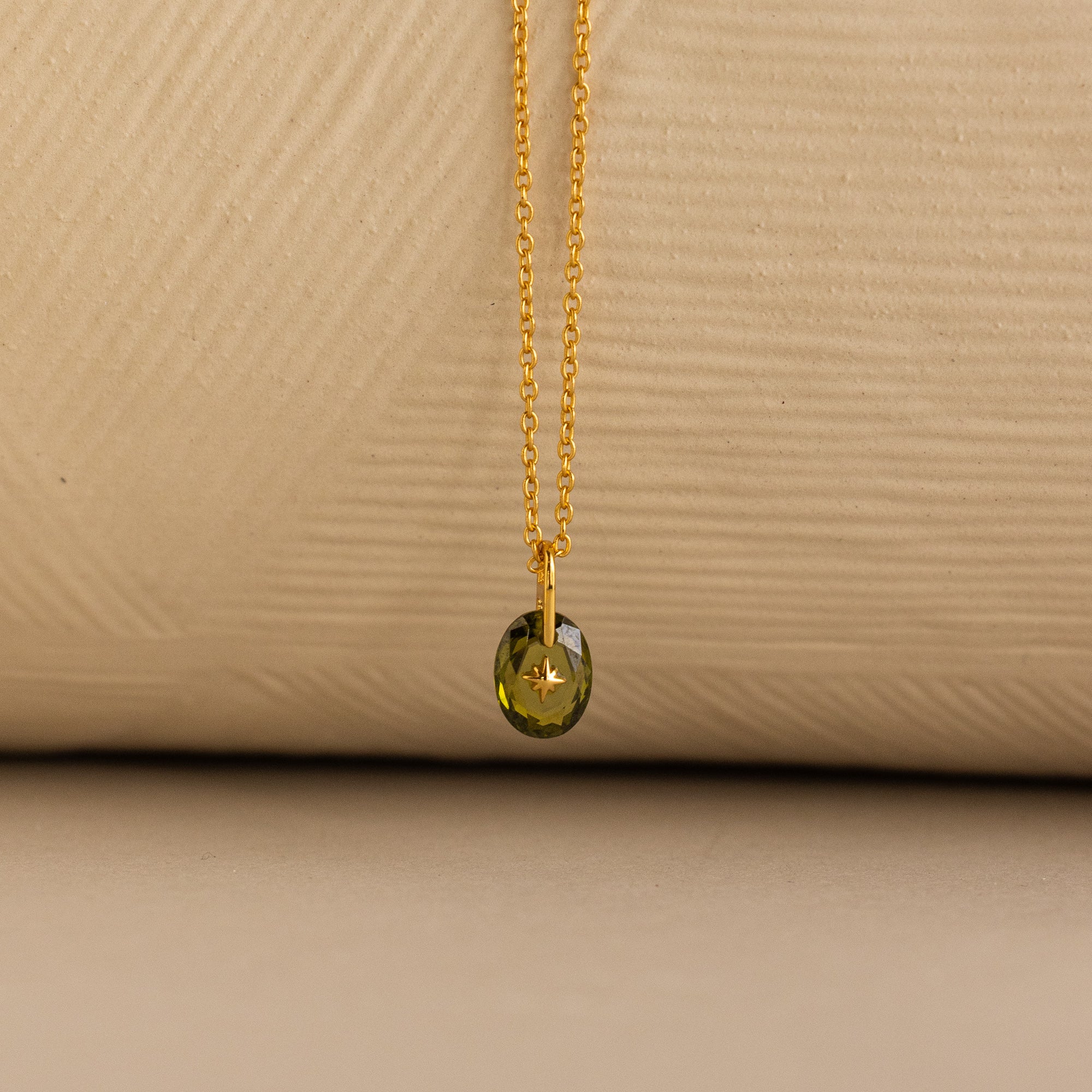 North Star Birthstone Signet Necklace in Peridot