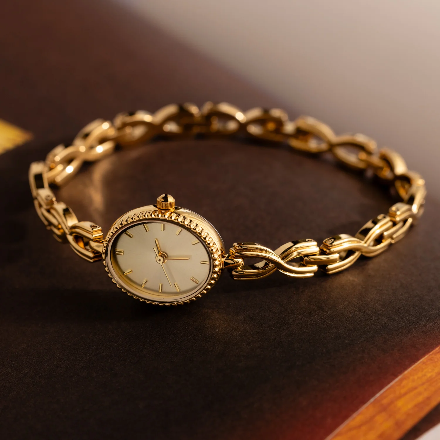 Oval Infinity Link Timepiece in 18K Gold - Image 3