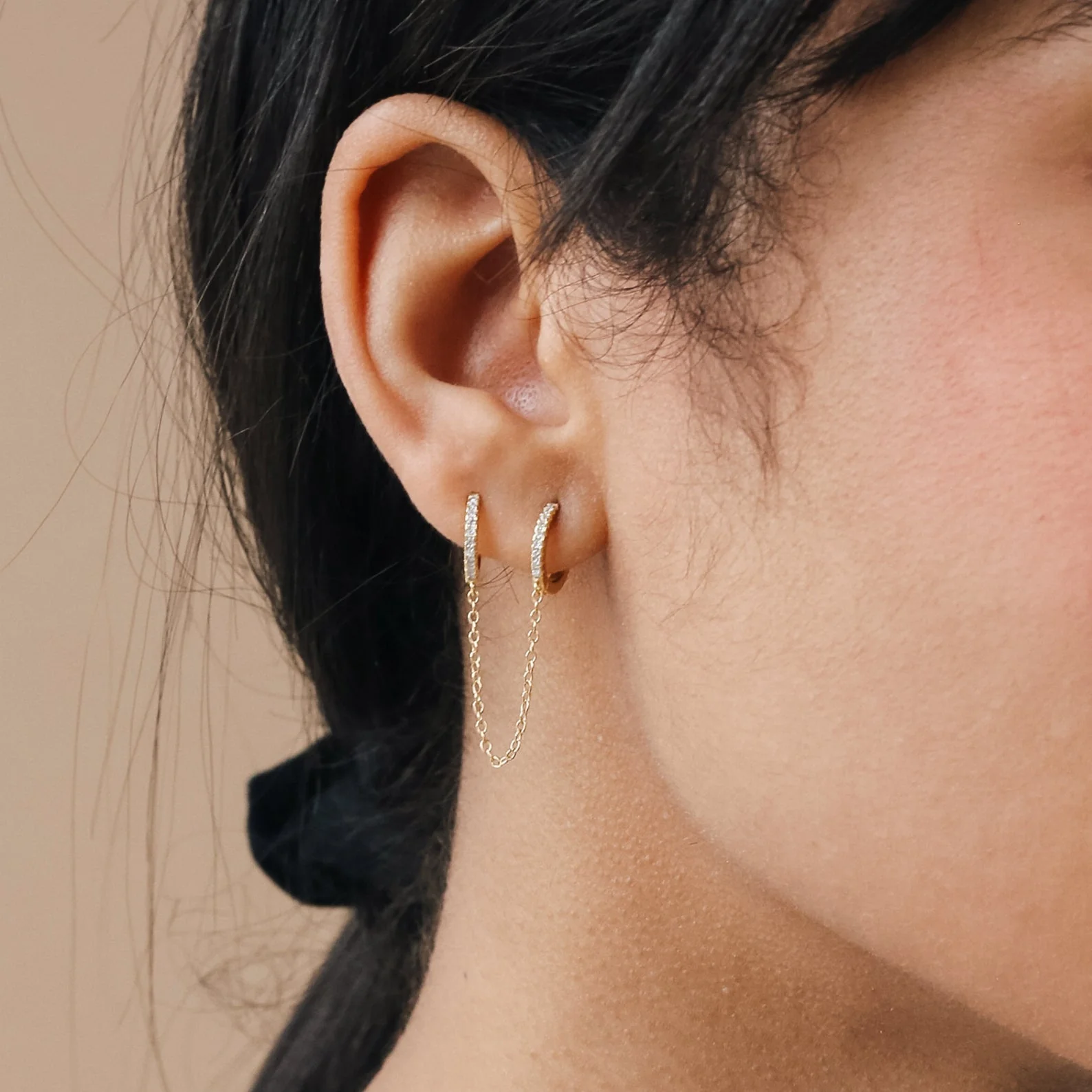 Pave Duo Chain Earring in 18K Gold - Image 3
