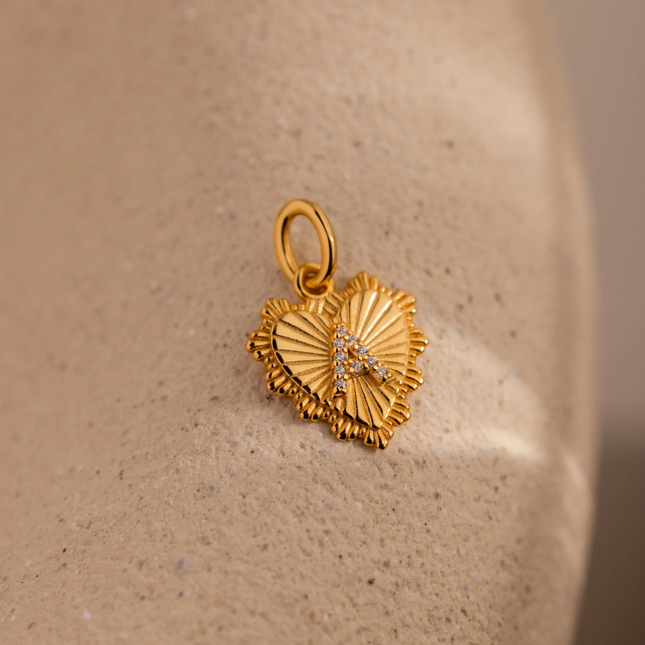 Ribbed Heart Pave Initial Charm - Image 10