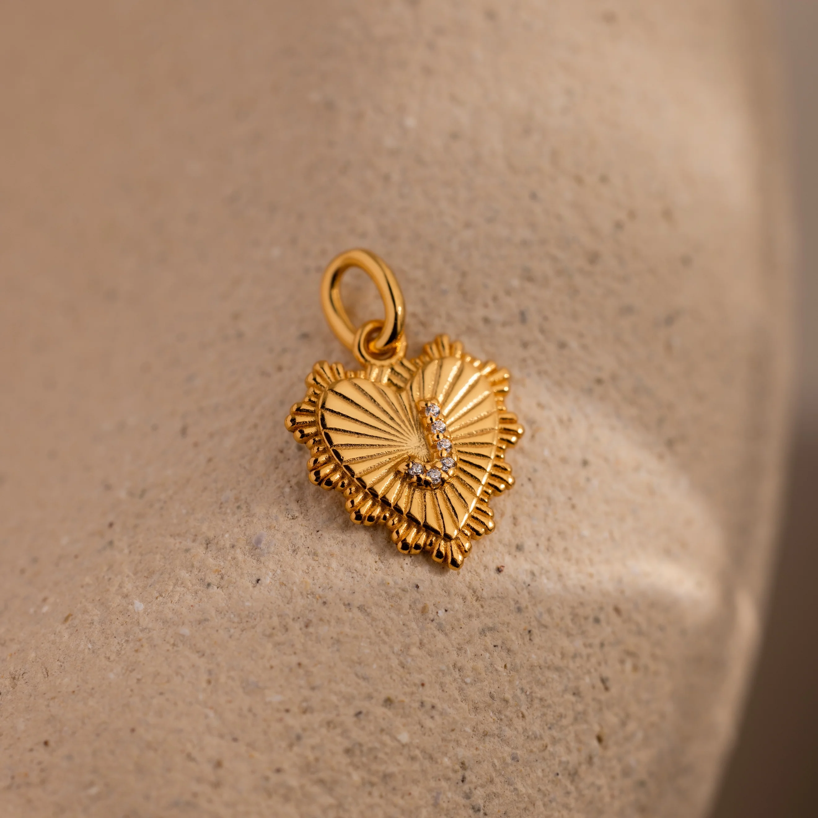 Ribbed Heart Pave Initial Charm - Image 19