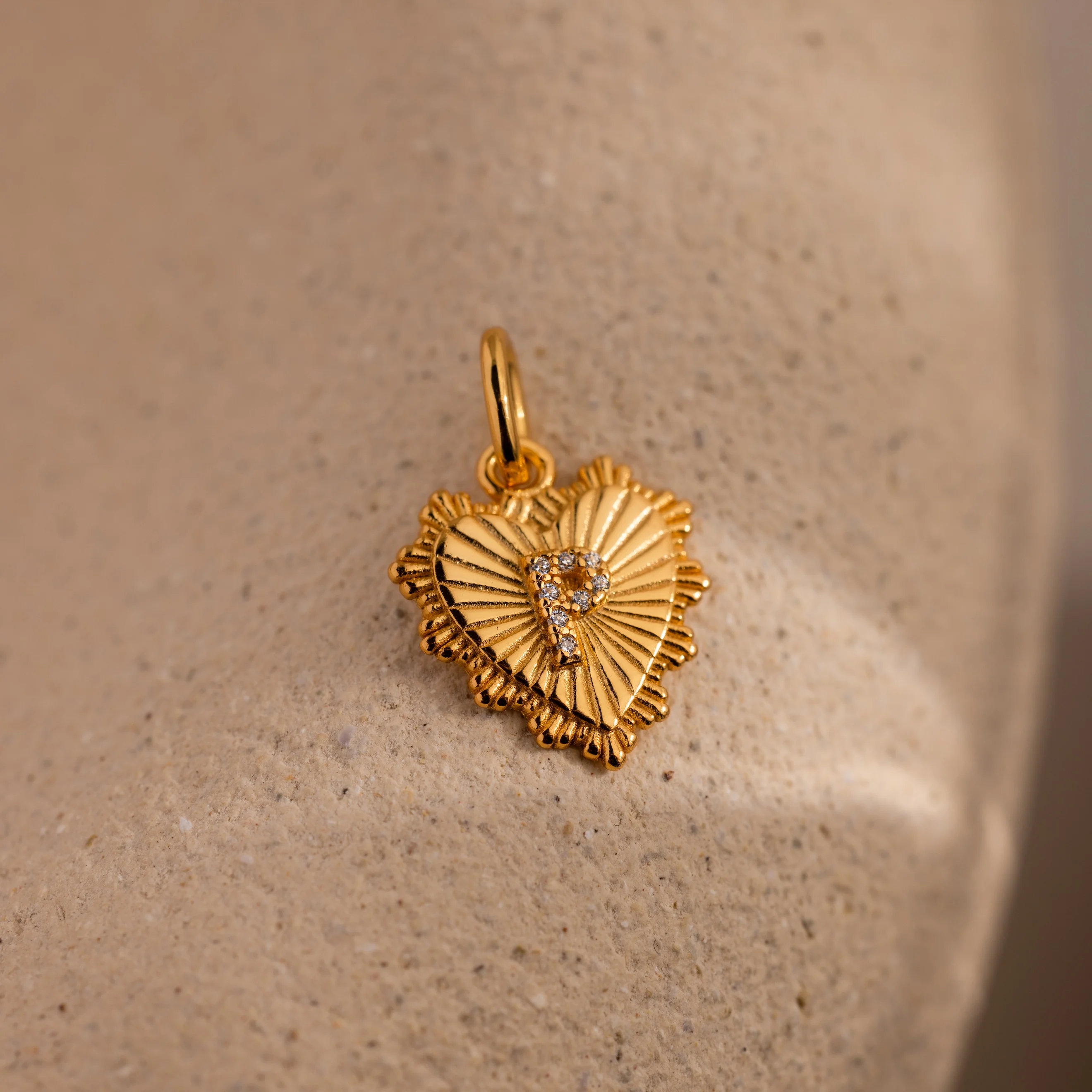 Ribbed Heart Pave Initial Charm - Image 25