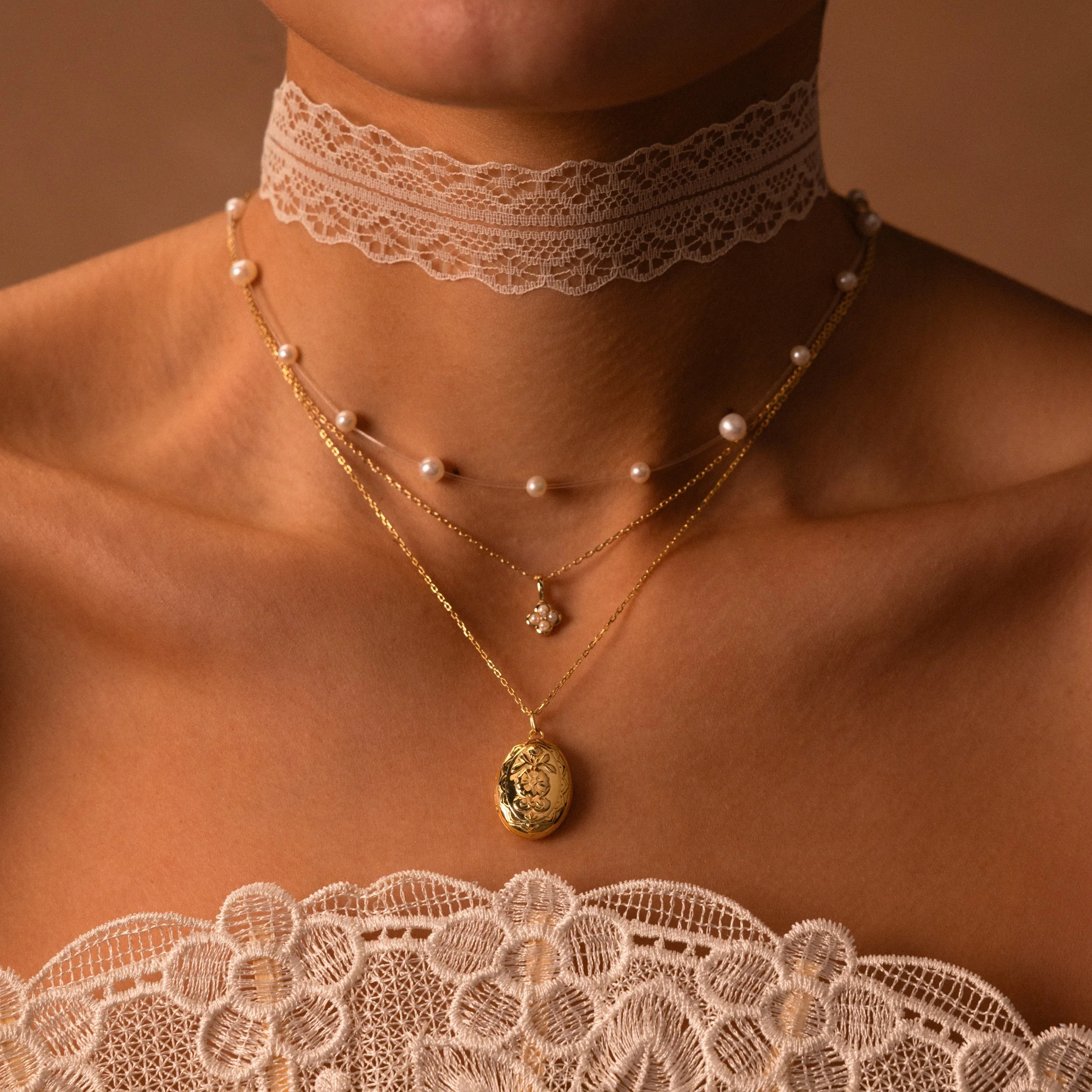 Rounded Pearl Flower Necklace - Image 8