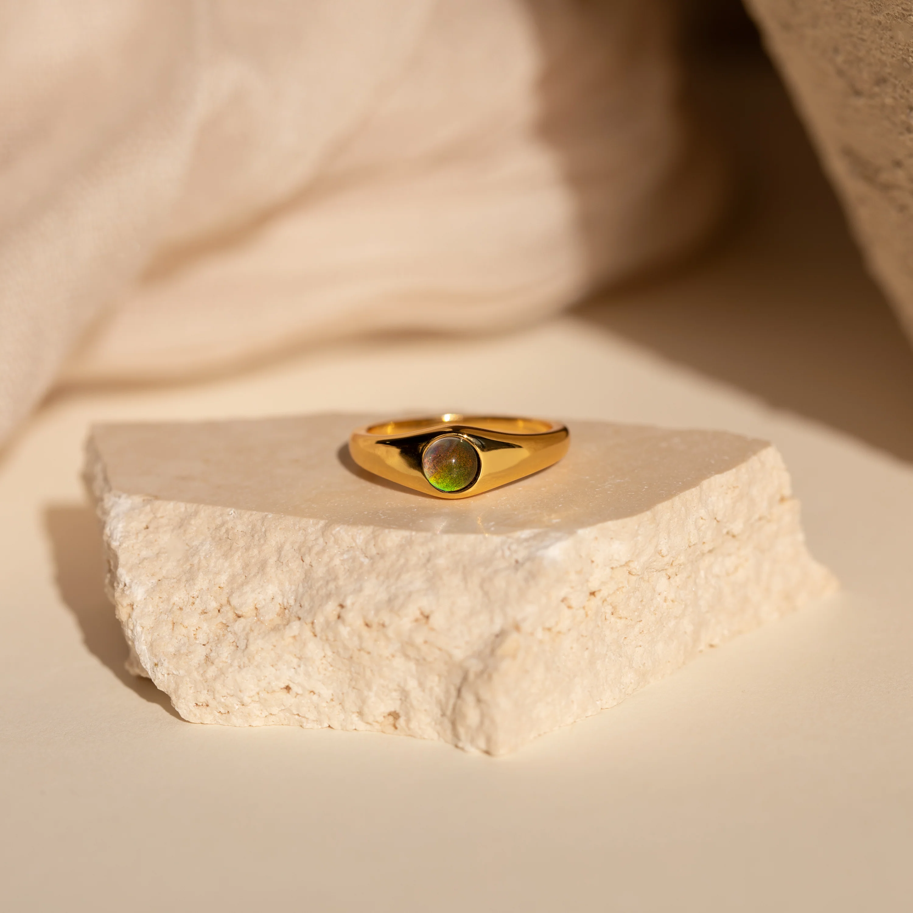 Signet Mood Ring - Image 4