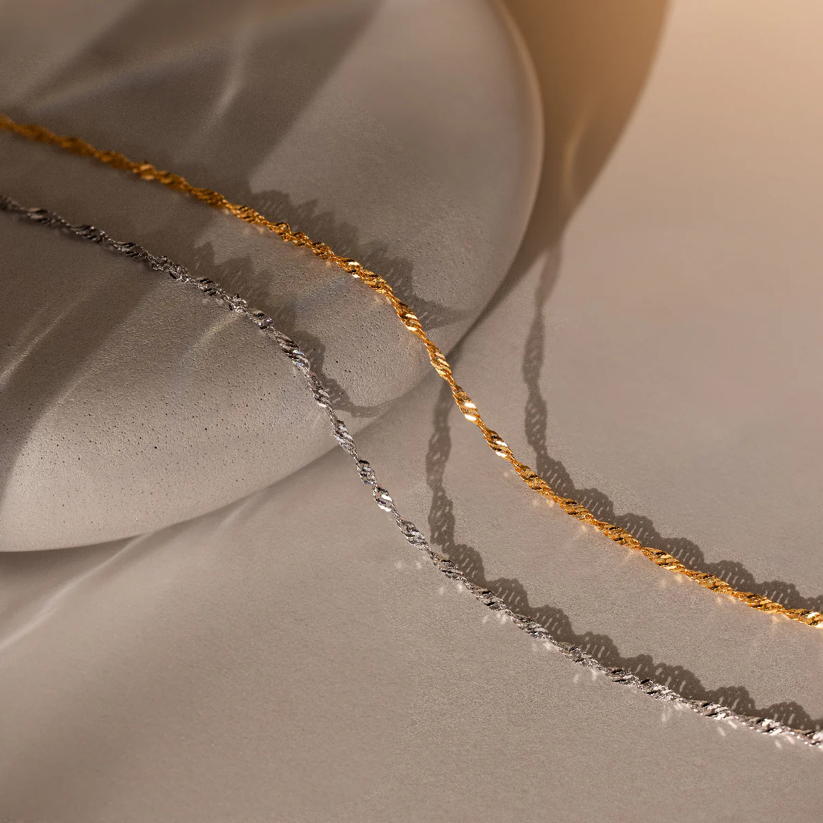 Singapore Twist Necklace in Silver - Image 5