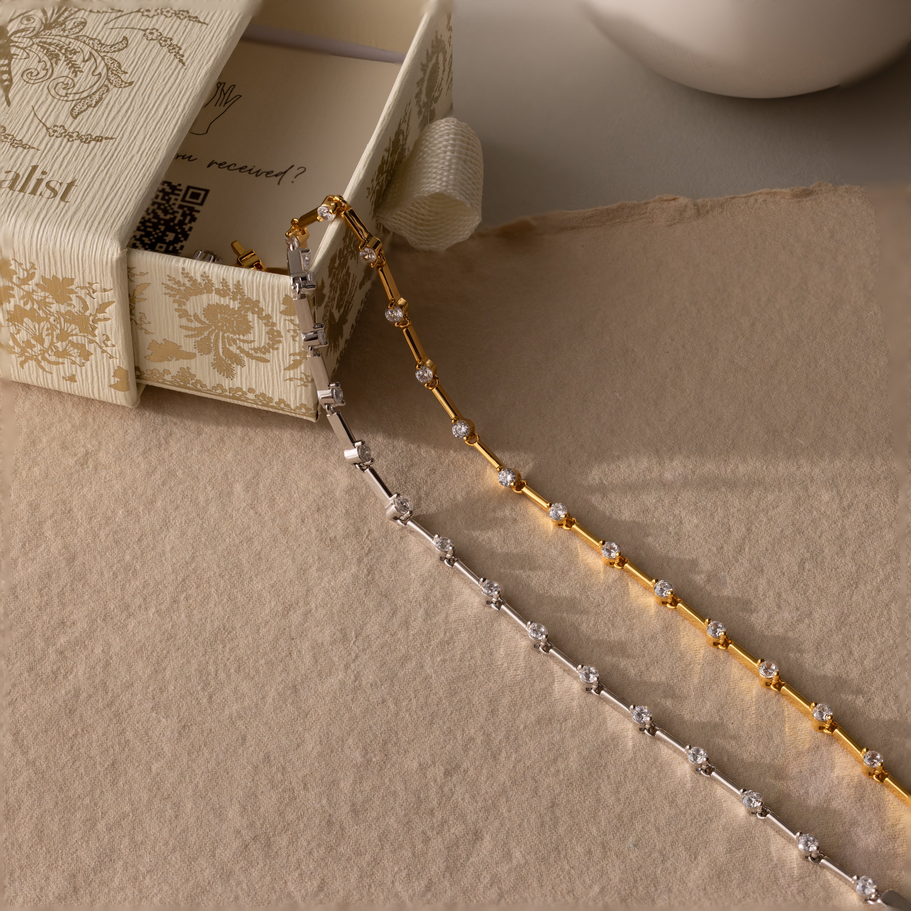 Sprinkle Diamond Tennis Bracelet in 18K Gold - Image 7
