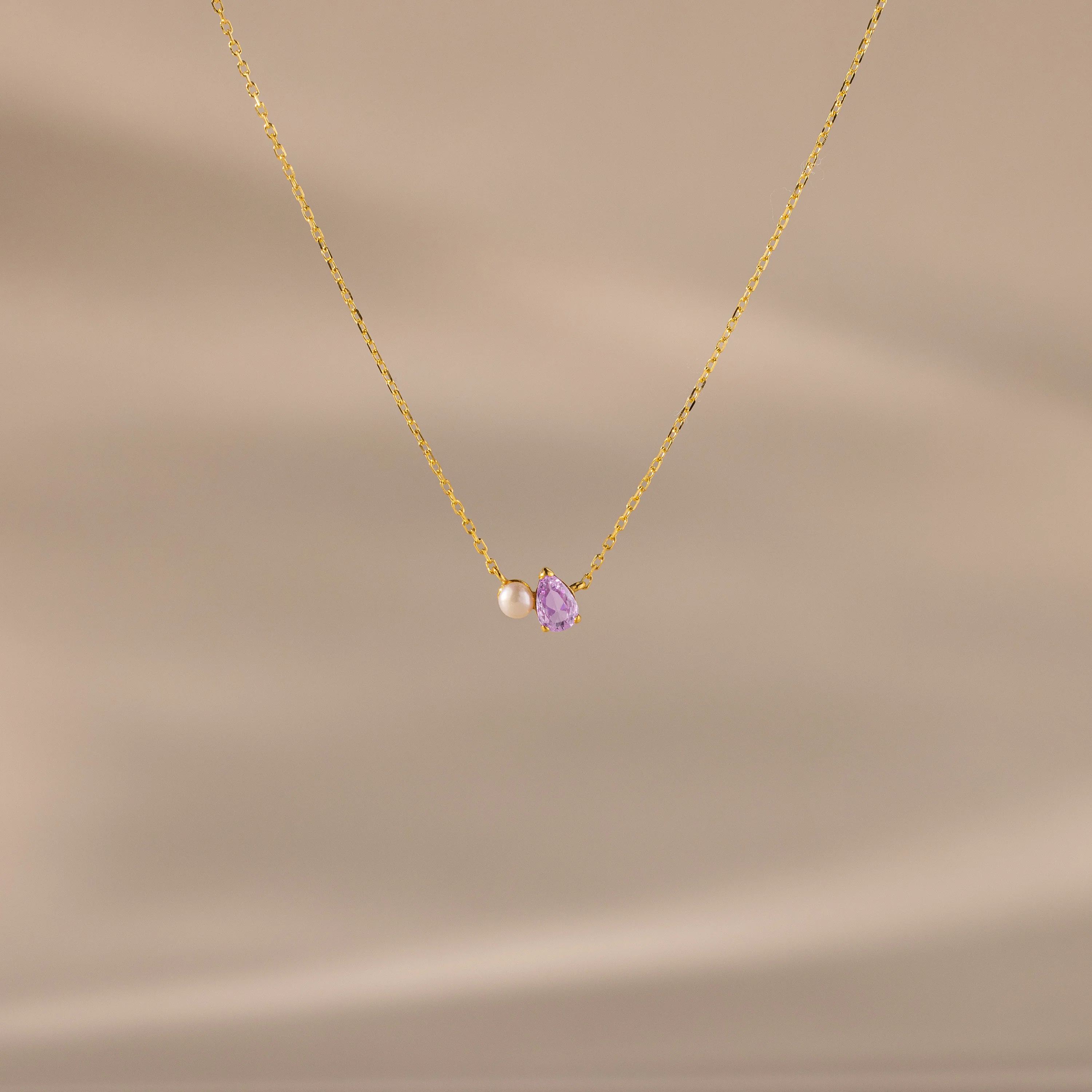 Teardrop Peridot & Pearl Necklace - Image 3