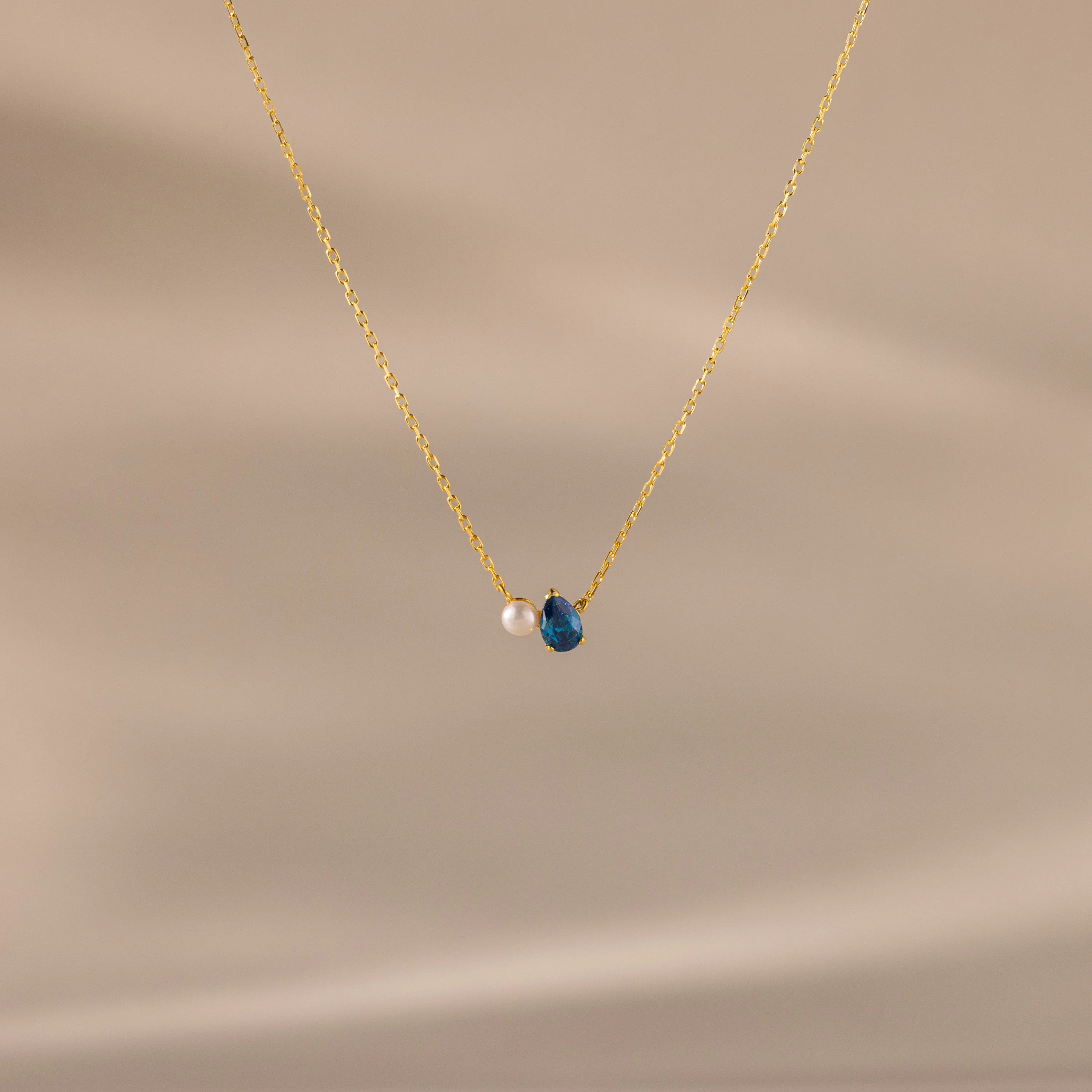 Teardrop Diamond & Pearl Necklace