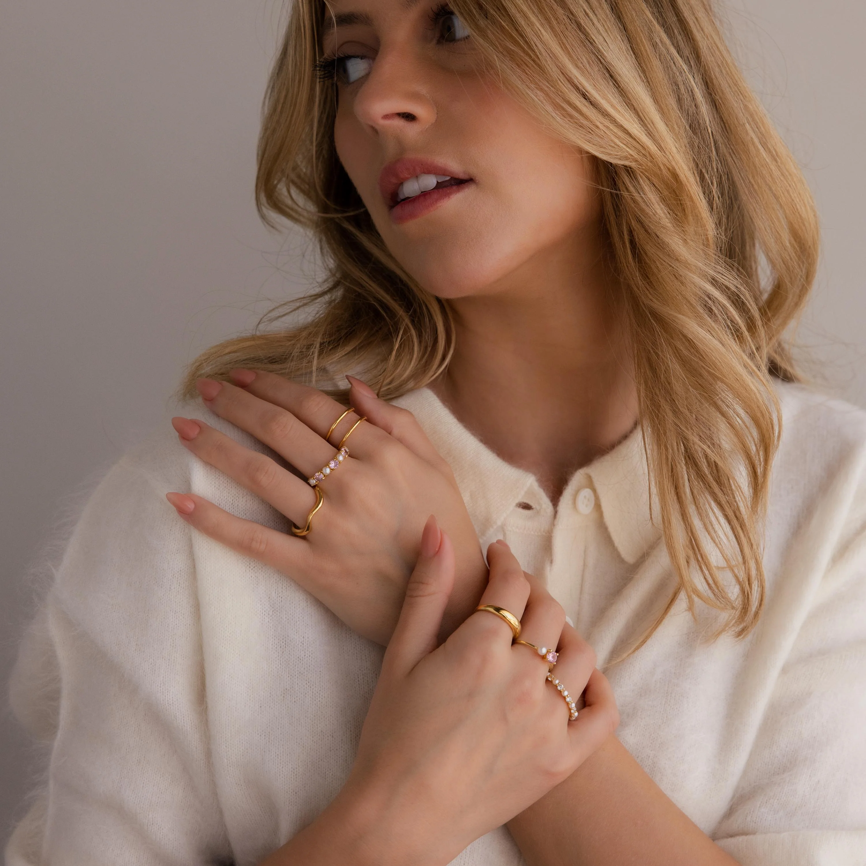 Garnet & Pearl Lace Ring - Image 5