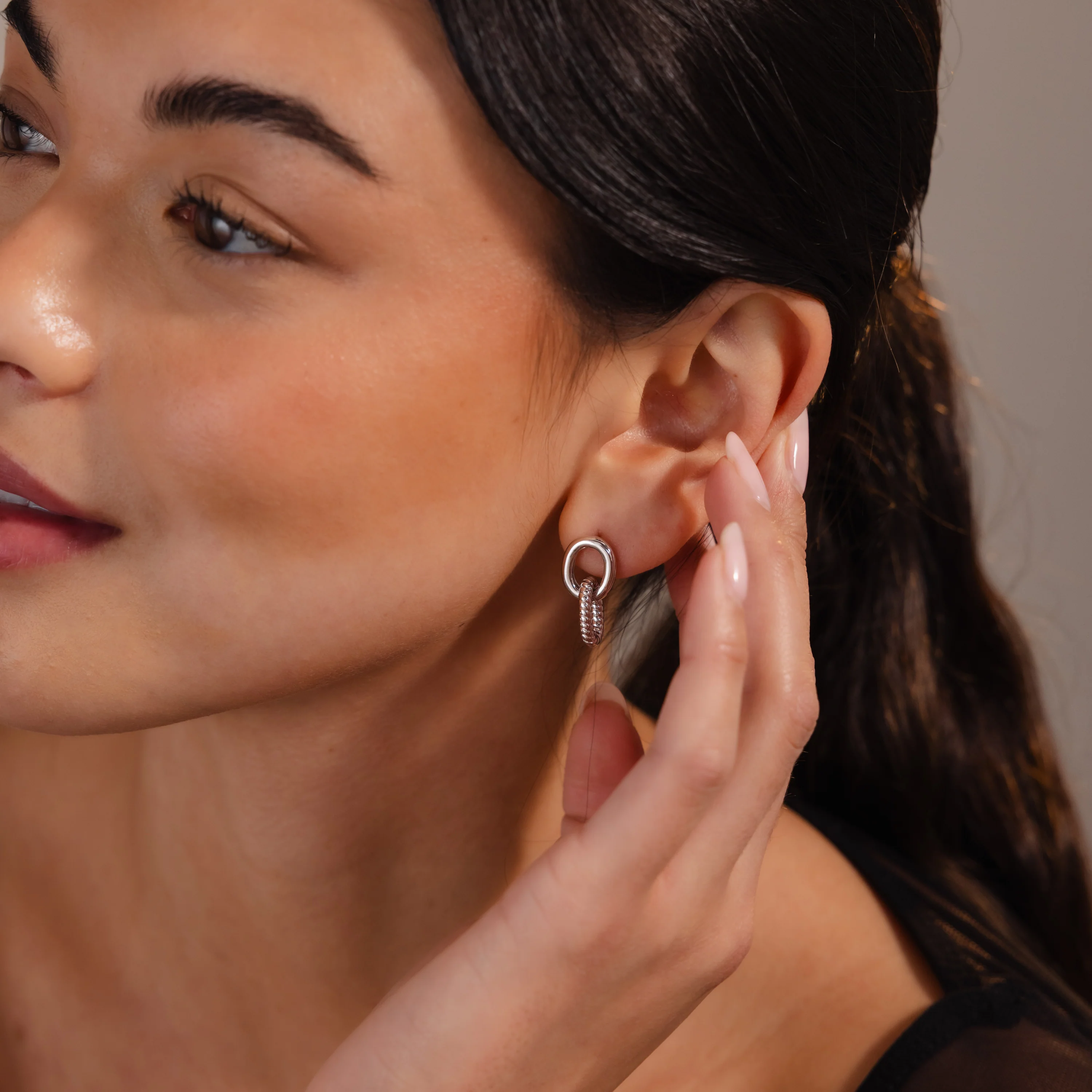 Twisted Link Earrings - Image 8