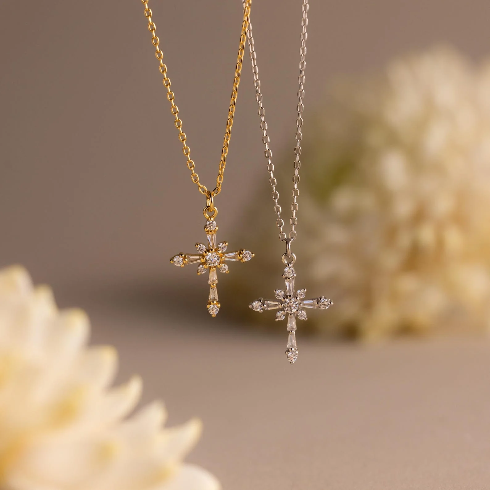 Vintage Diamond Cross Necklace in 18K Gold - Image 2