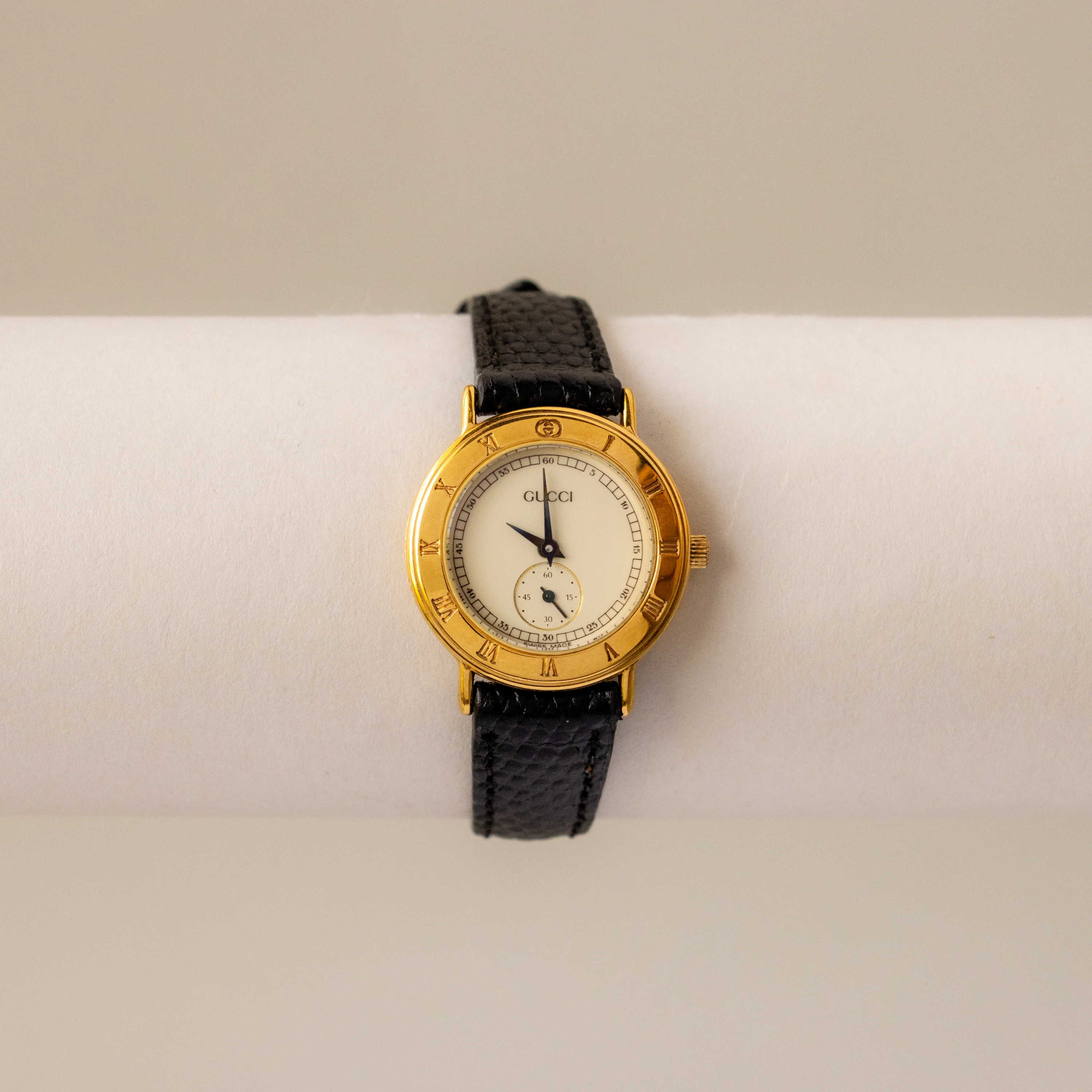 Vintage Gucci Swiss Black Strap Gold Watch - Image 2