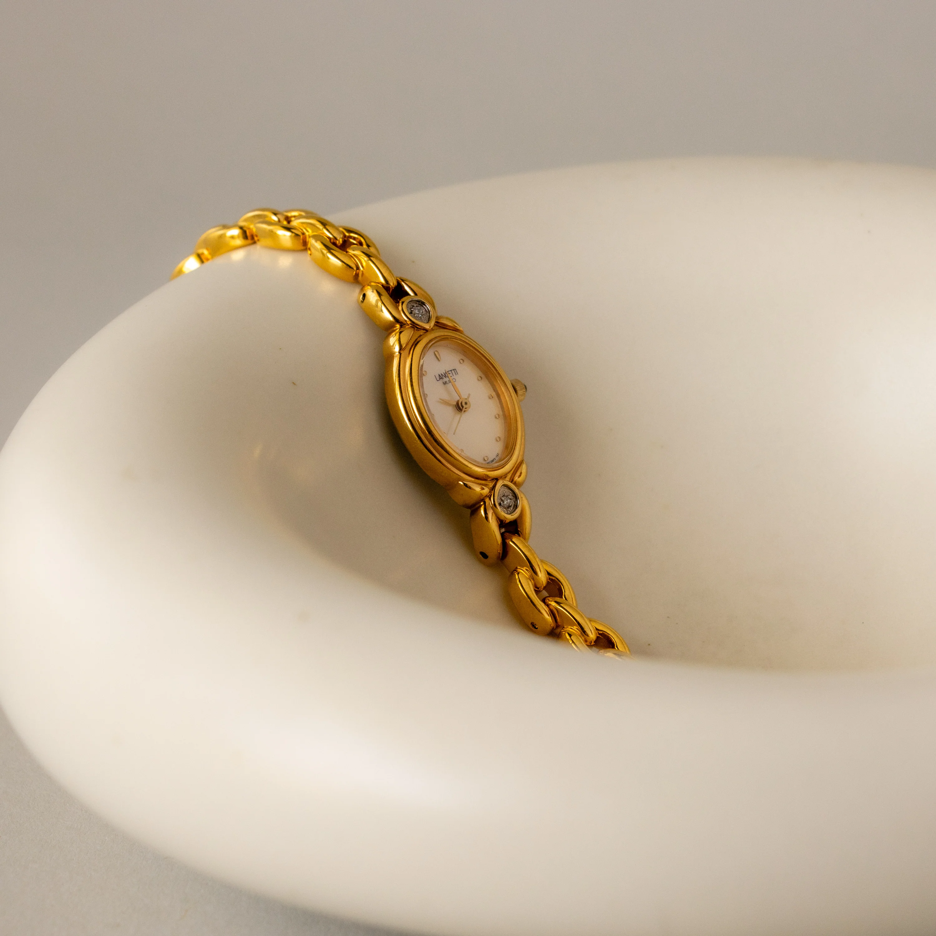 Vintage Lancetti Oval Chainlink Gold Watch - Image 2